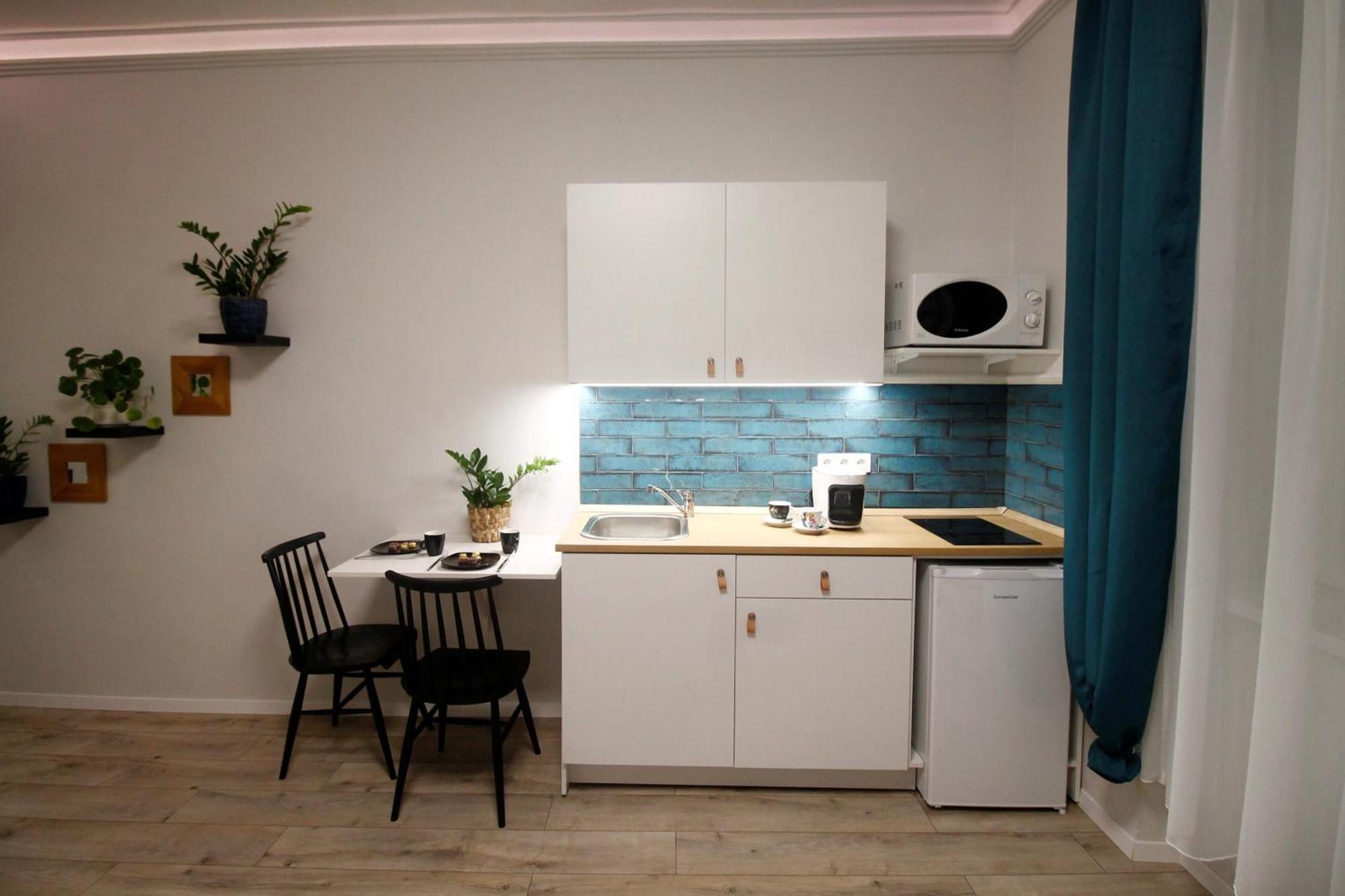 Viktoria Studioapartman เยอร์ ภายนอก รูปภาพ
