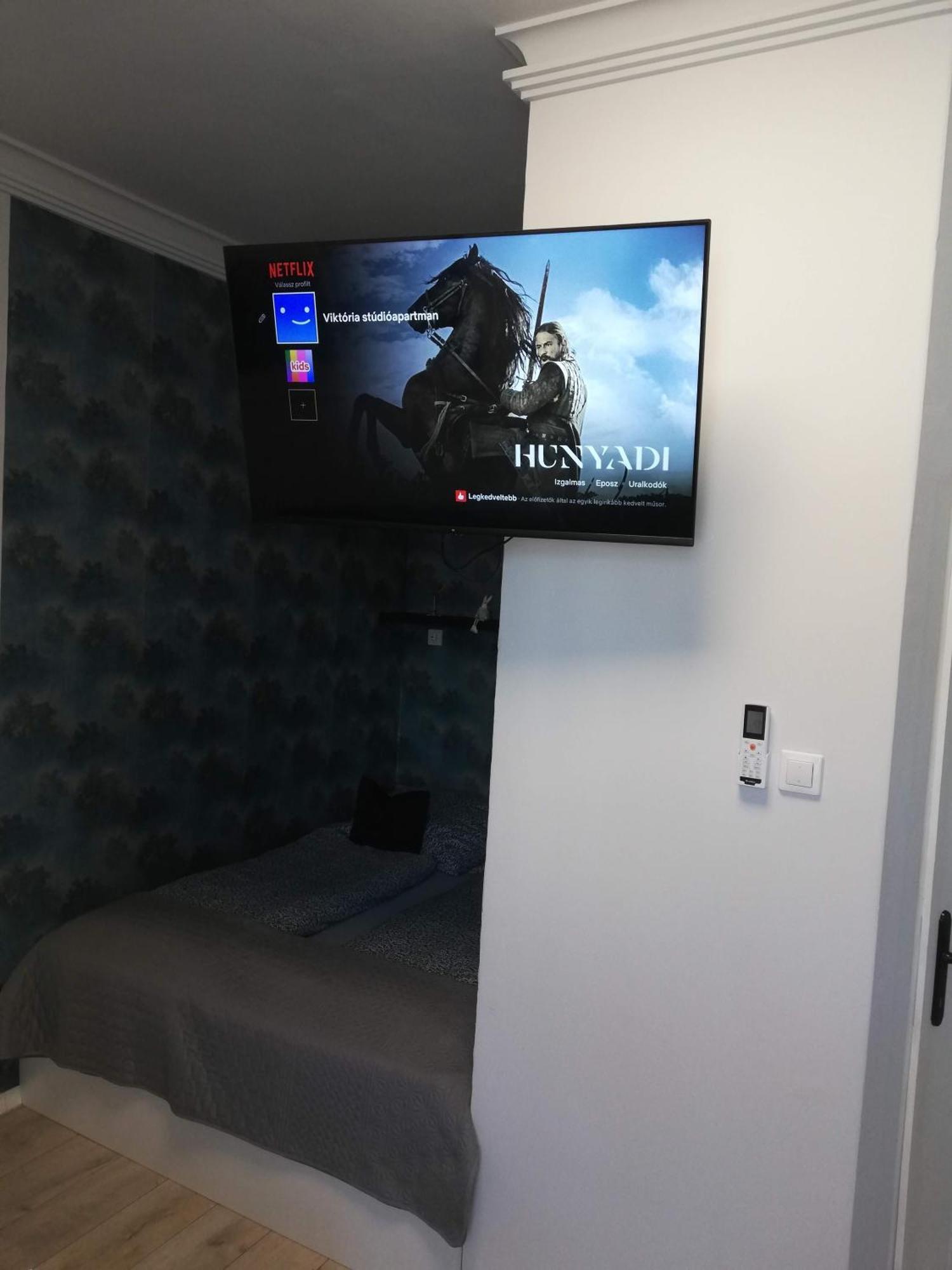 Viktoria Studioapartman เยอร์ ภายนอก รูปภาพ
